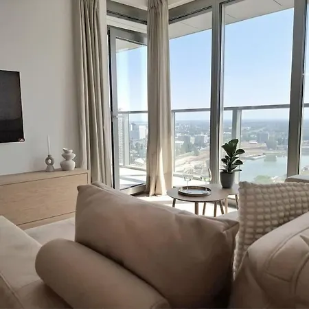 Eurovea Tower - Unikat Na Dunaji *