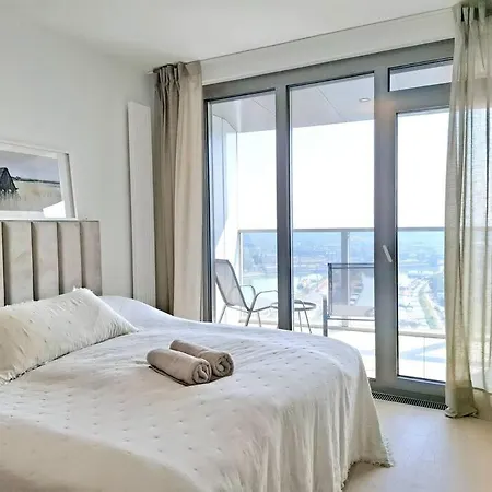 Eurovea Tower - Unikát Na Dunaji *