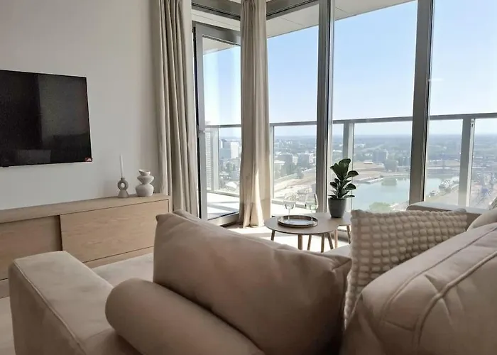 Eurovea Tower - Unikat Na Dunaji *