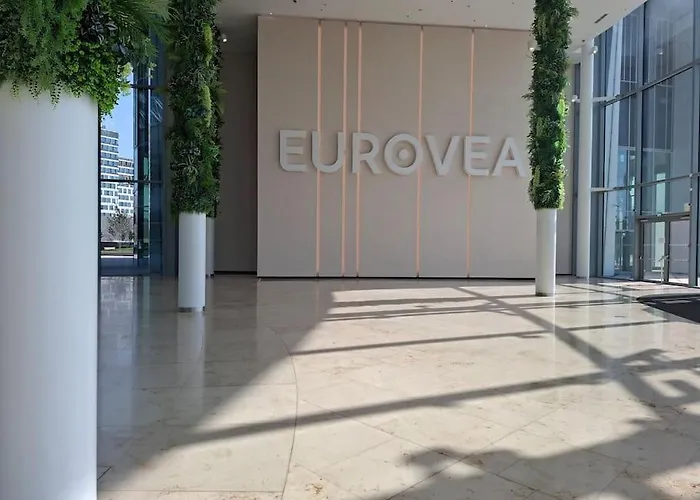 Eurovea Tower - Unikat Na Dunaji شقة براتسيلافا