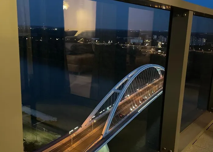 Eurovea Tower - Unikat Na Dunaji Lejlighed