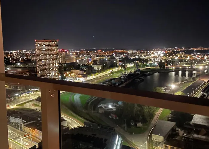 Eurovea Tower - Unikat Na Dunaji شقة براتسيلافا