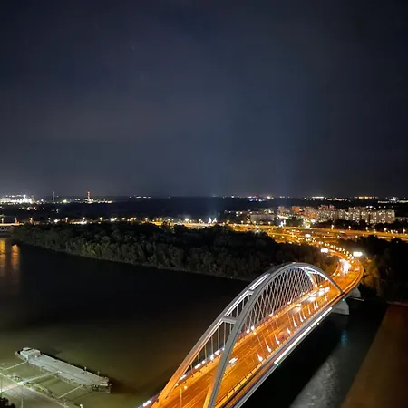 Eurovea Tower - Unikat Na Dunaji *