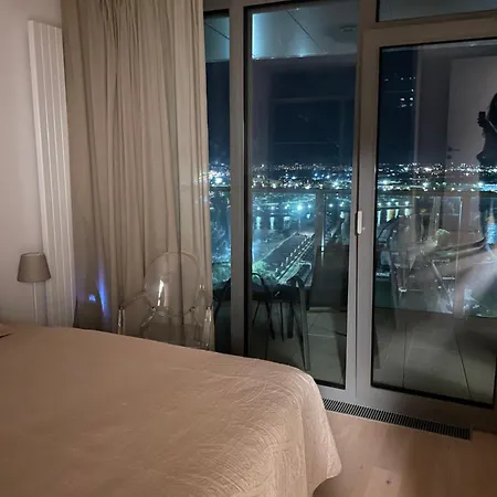 Eurovea Tower - Unikat Na Dunaji Appartement Bratislava